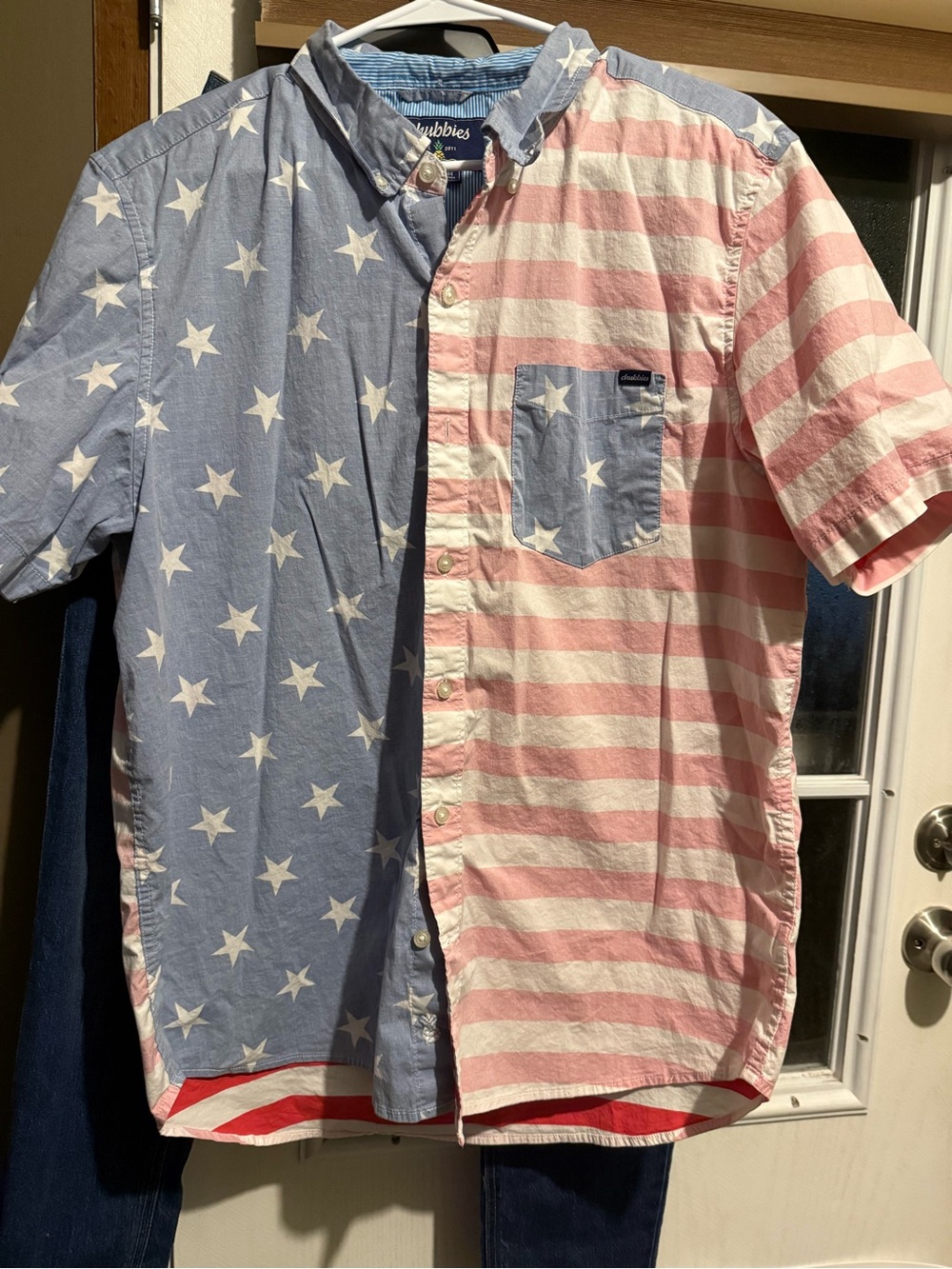 chubbies Men's Short Sleeve Star & Stripe Button-Down Shirt - Blue & Faded Red